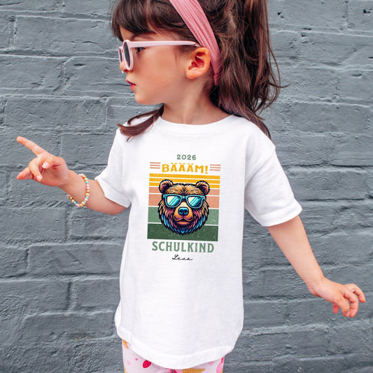 Schulkind Bär T-Shirt - BÄÄÄM Endlich Schulkind - personalisiert mit Name & Schuljahr - Ansicht 2