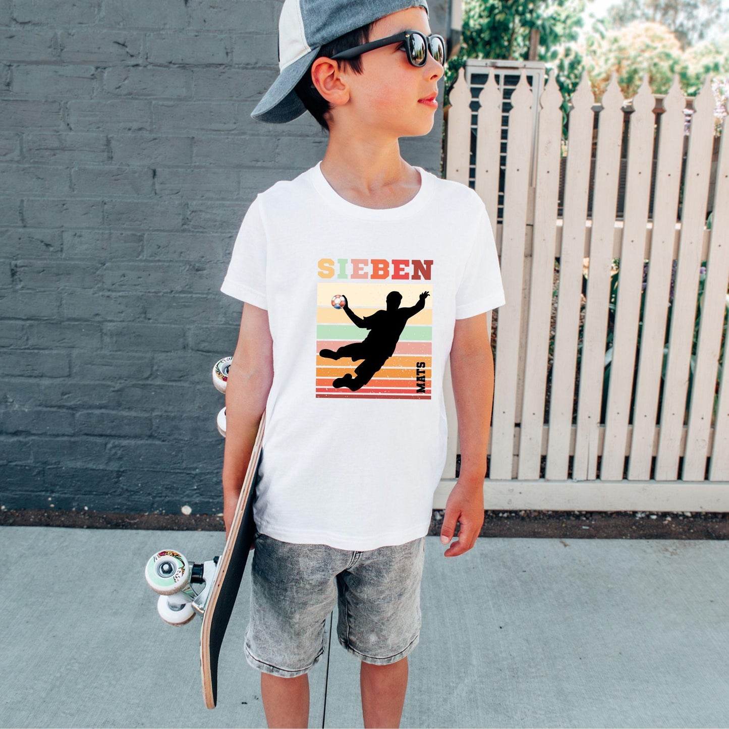 Handball Geburtstagsshirt für Kinder - personalisiert mit Name & Zahl - auch für Erwachsene
