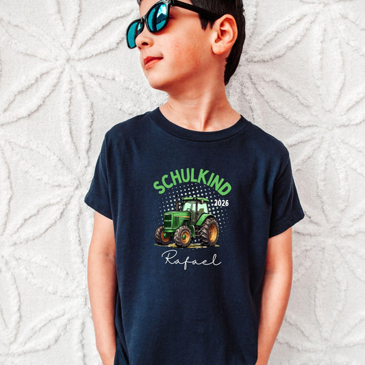 Traktor Schulkind 2026 Shirt für Mini-Landwirte - personalisiert mit Name & Schuljahr - Ansicht 2