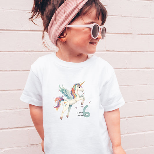 Einhorn Geburtstagsshirt für Mädchen – personalisiert mit Name & Zahl