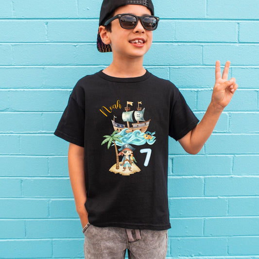Piraten Shirt für Kinder - personalisiert mit Name & Zahl - Ansicht 2