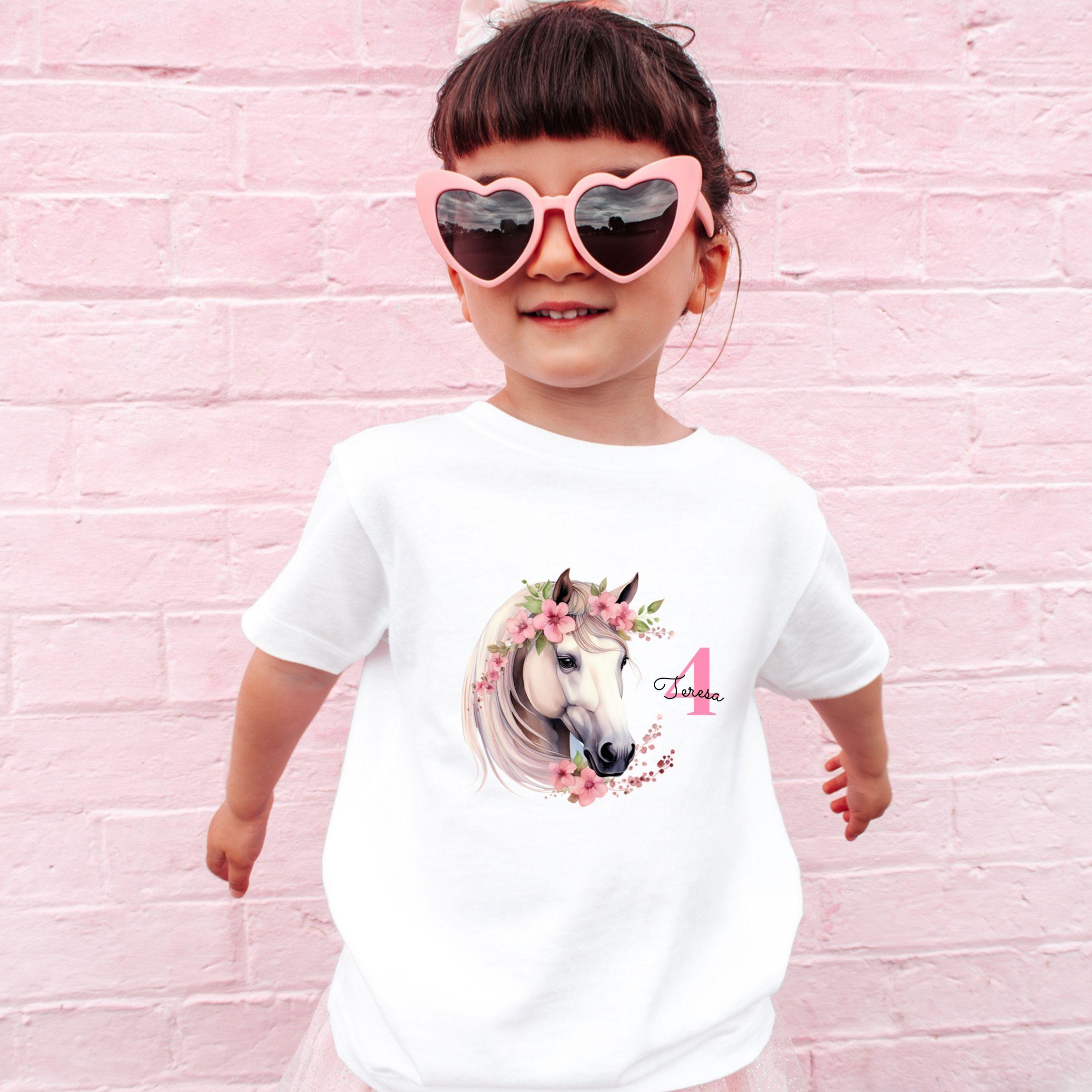 Pferde Geburtstagsshirt für Mädchen – personalisiert mit Name & Zahl - Ansicht 3