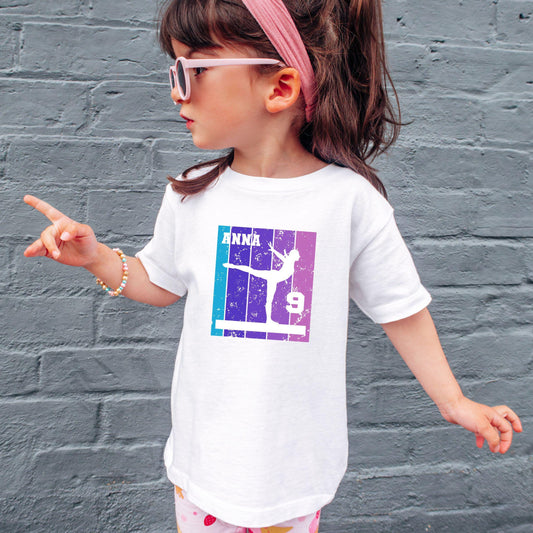 Kinder Turnen Geburtstagsshirt - personalisiert mit Name & Zahl - Ansicht 2