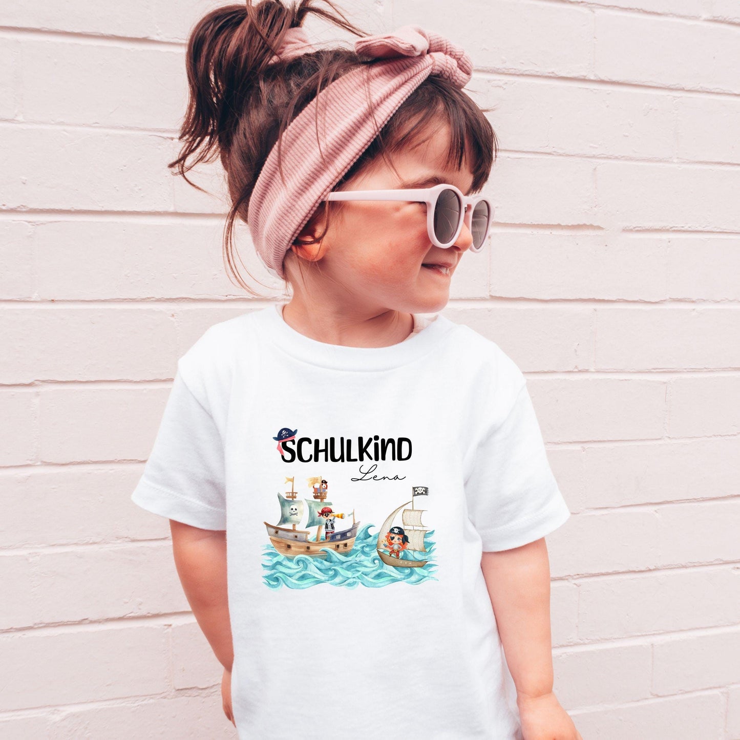 Schulkind Pirat Einschulung Shirt - personalisiert mit Name