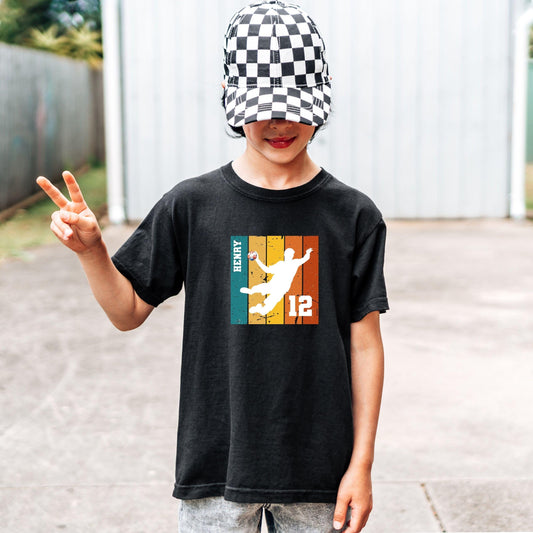 Handball Retro Geburtstagsshirt Kinder – personalisiert mit Name & Zahl - auch für Erwachsene