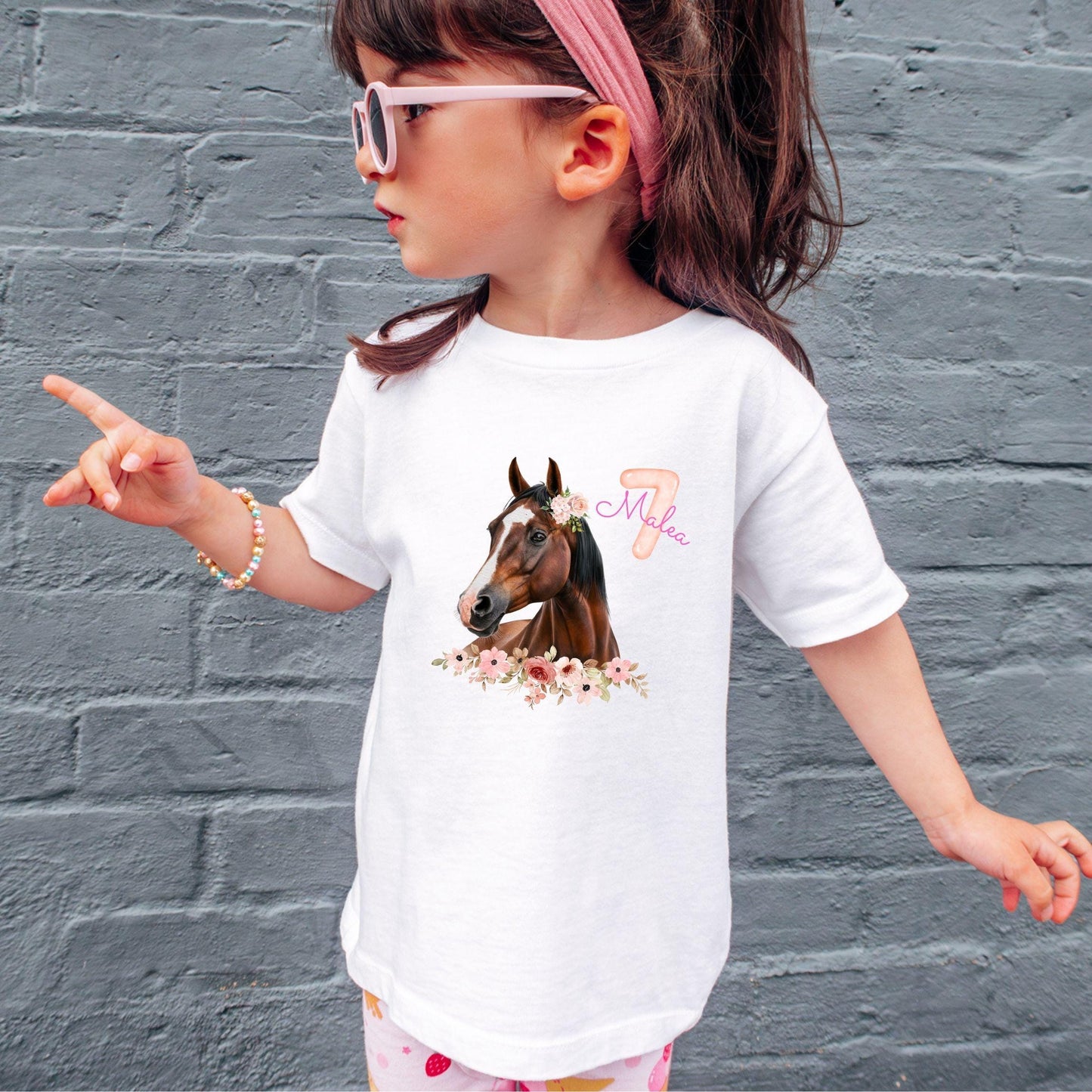 Pferde T-Shirt – personalisiert mit Name & Zahl - Geschenk Pferd Geburtstag