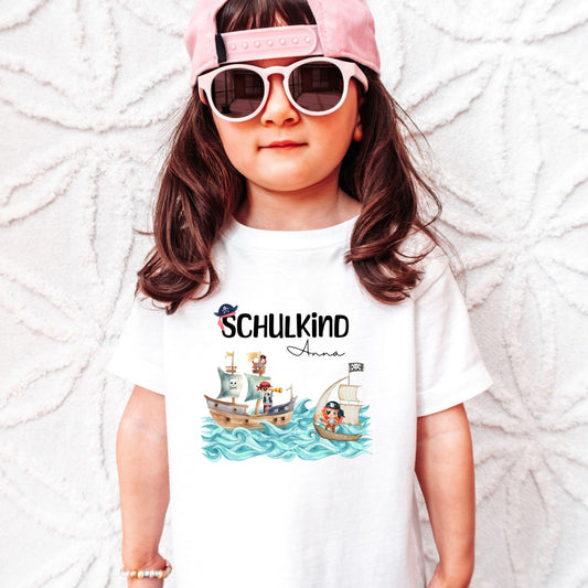Schulkind Pirat Einschulung Shirt - personalisiert mit Name
