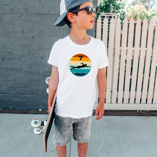 Schwimmen Shirt für Kinder - personalisiert mit Name & Zahl - Ansicht 2