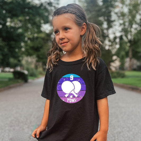 Tischtennis Schläger Geburtstagsshirt für Mädchen – personalisiert mit Name & Zahl - auch für Erwachsene