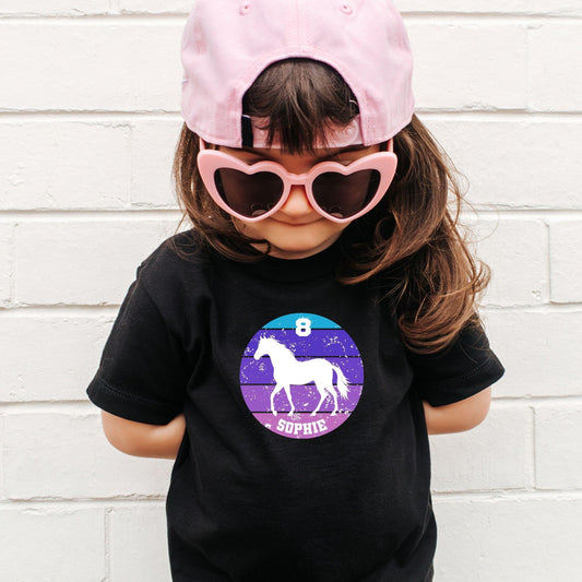 Pferde Kinder T-Shirt – personalisiert mit Name & Zahl