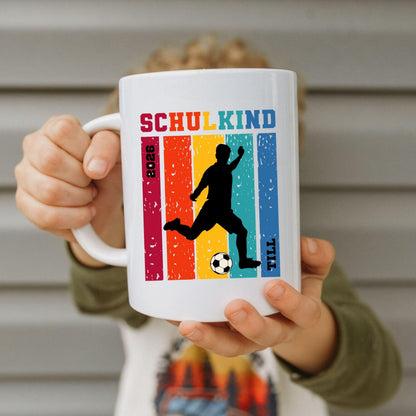 Fußball Schulkind Tasse 2026 - personalisiert Name & Schuljahr - Einschulung Geschenk - Ansicht 1