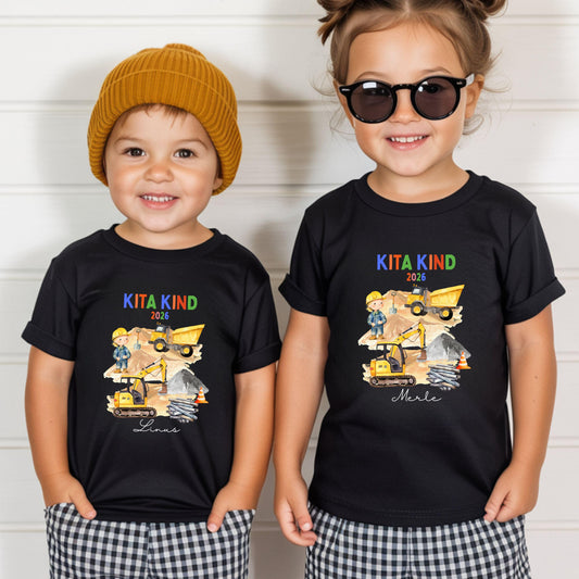 Baustelle Bagger Kita Kind Shirt 2026 – personalisiert mit Name & Jahr Kita Start - Ansicht 2
