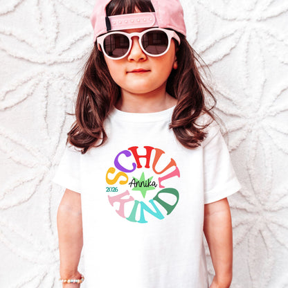 Schulkind Shirt personalisiert mit Name - Einschulung 2026